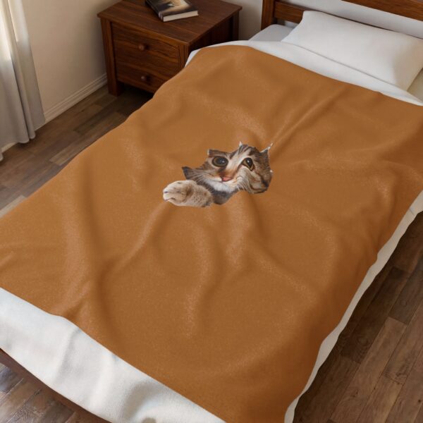 Curious Kitty Face Velveteen Plush Blanket | Cat Portrait Throw - Image 3